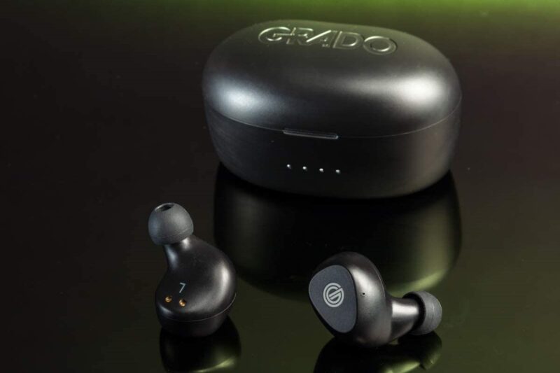 Grado GT220 True Wireless Review: These Thrilling Bluetooth Earbuds Have Brilliant Sound!