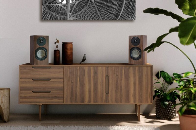 KLH Albany II 2-Way Bookshelf Speakers Review: Captivating Clarity And Stunning Soundstage!