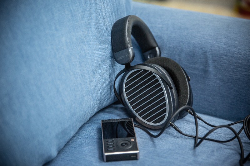 HIFIMAN’s Long-Anticipated Edition XS Planar Magnetic Headphones Get Official Debut