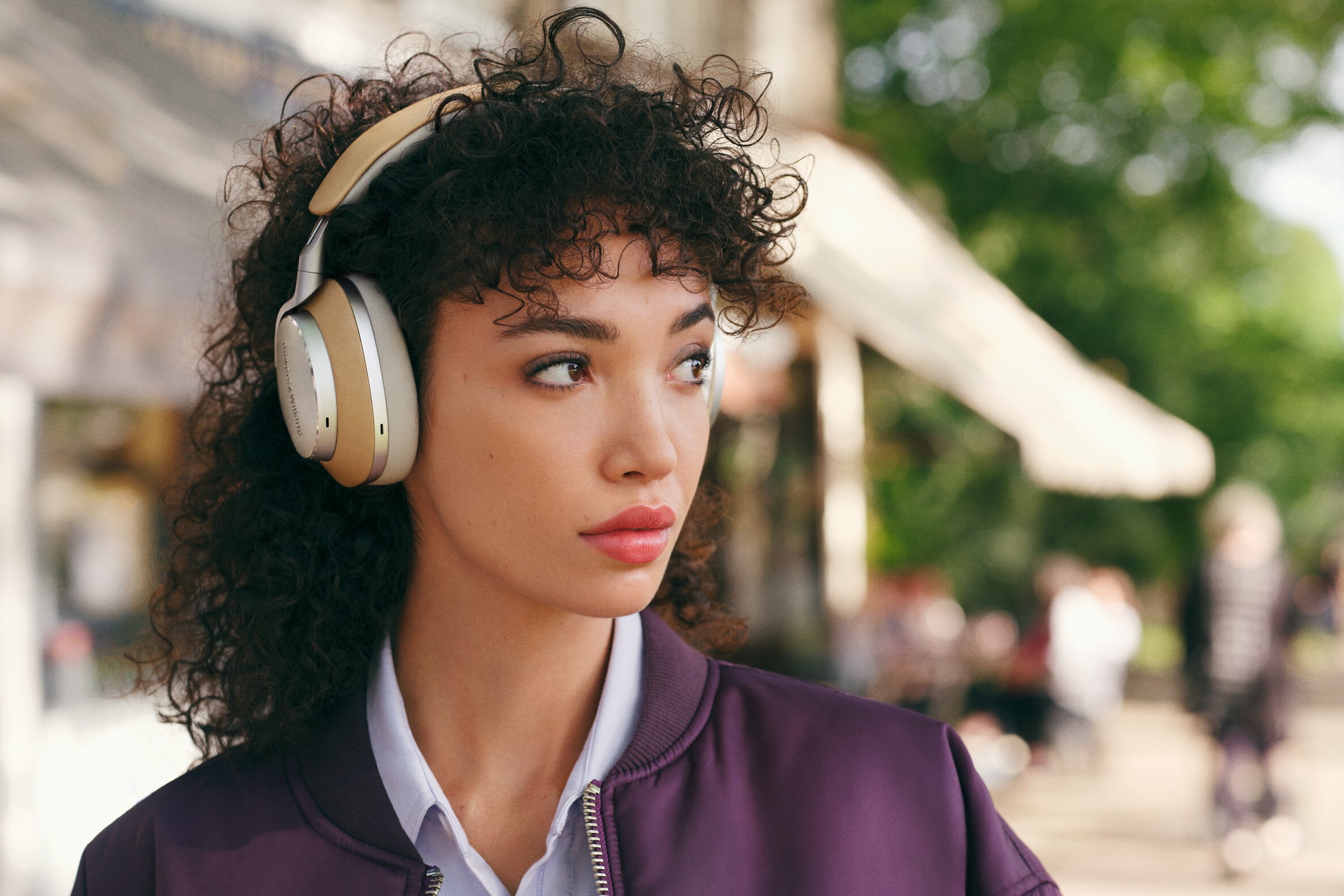 Bowers & Wilkins’ New Px8 Is A Flagship Wireless Noise Cancelling Headphone With Drivers Based Upon Their High-End Speakers