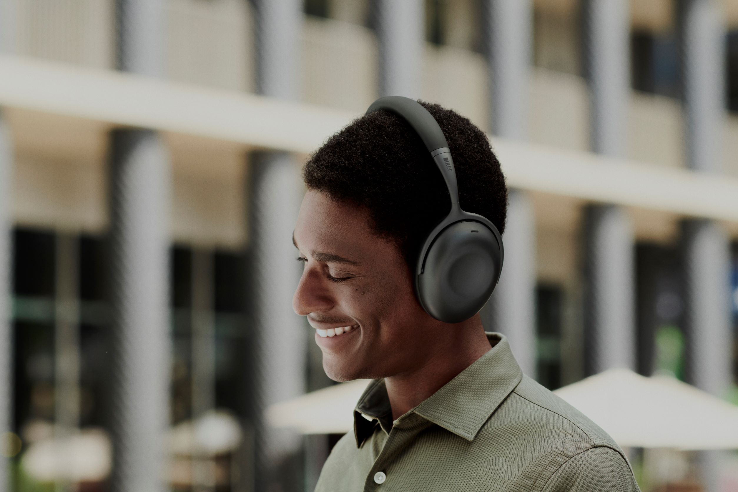 KEF’s New Mu7 Wireless Headphones Provide Sleek Design, Crisp Audio, And 40 Hours Of Battery Life