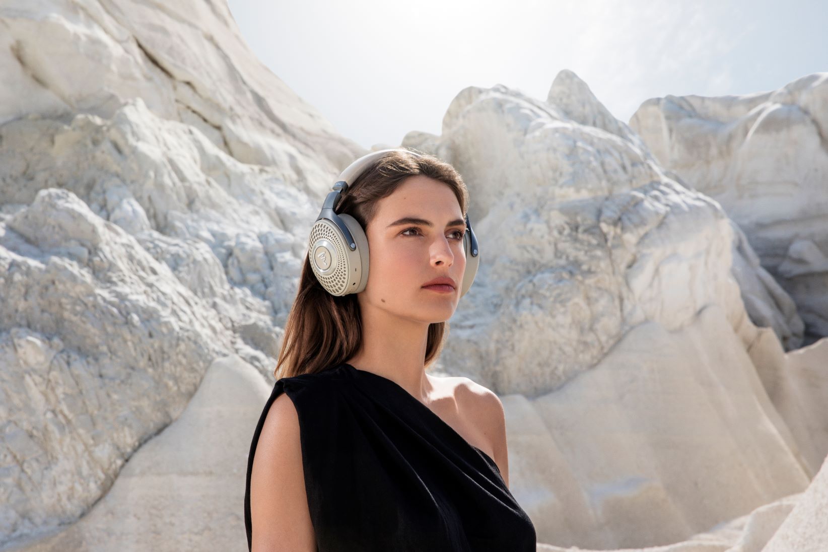 Focal Bathys Headphones: Now Available In Dune Color With New Personalized Hearing Profile